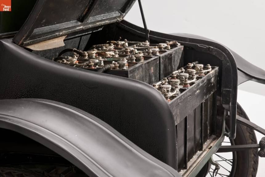 046 Evolu2 Detroit 1914 Clara Ford THF91027