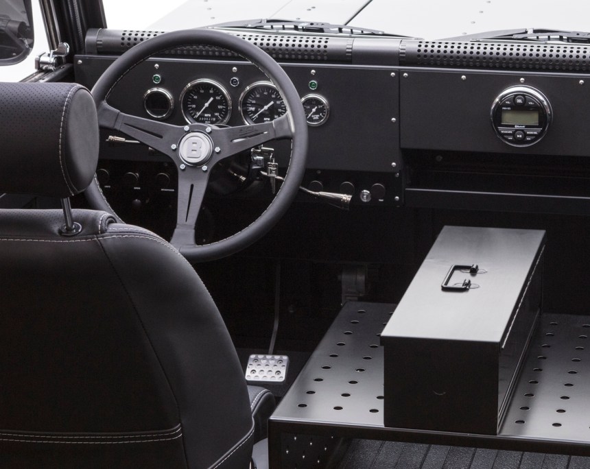 052 Evolu8 Bollinger dash