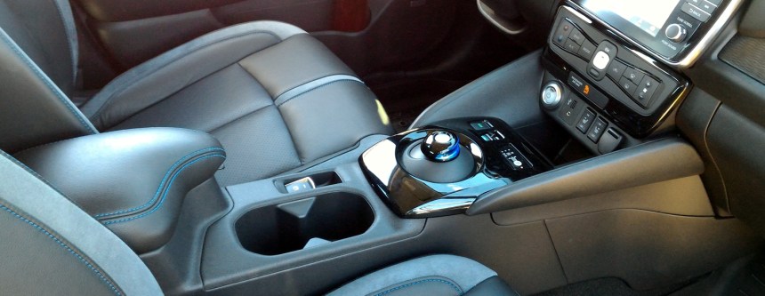 056 Leaf 18 console plancher