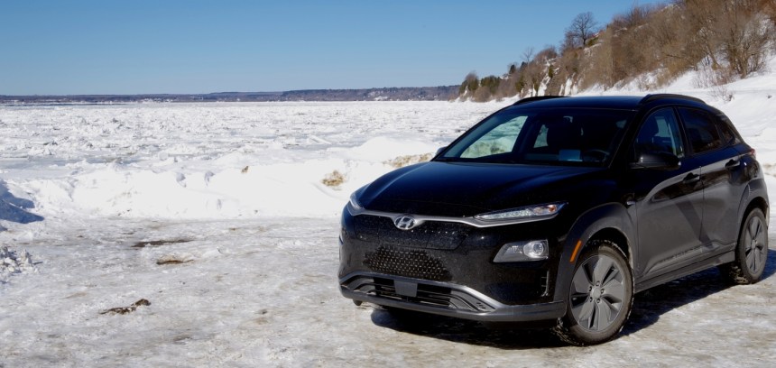 072 Kona Voy Fleuve.jpg