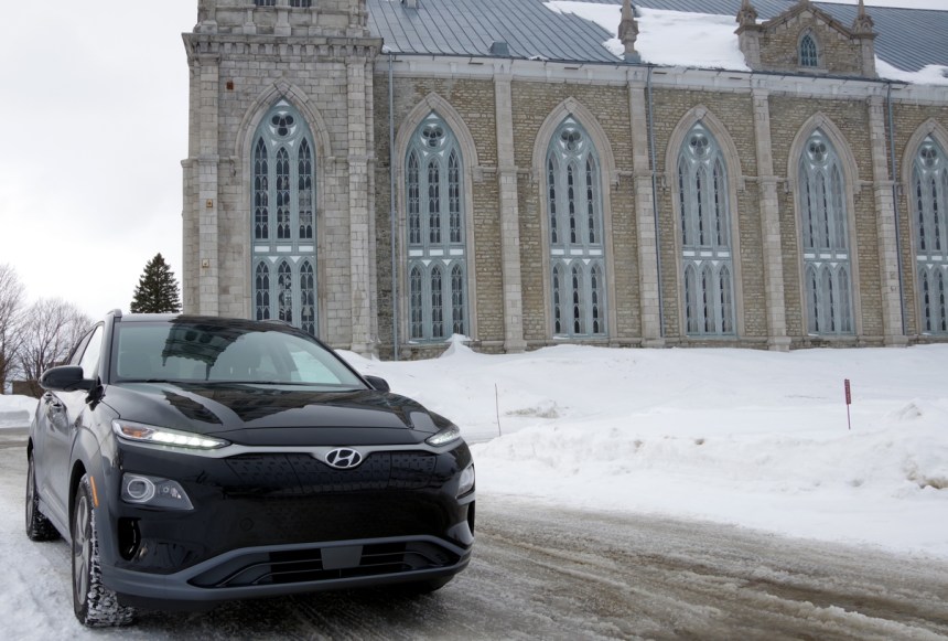 072 Kona Voy StAnne.jpg