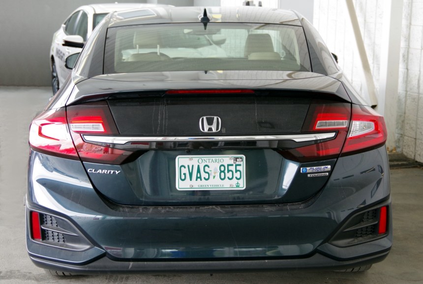 074 Honda Clarity Back