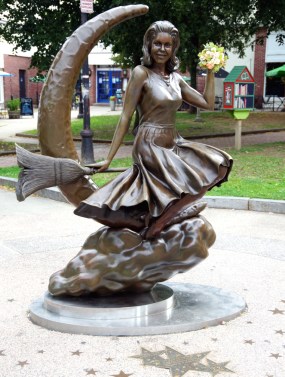 078 NE USA Elizabeth.jpg