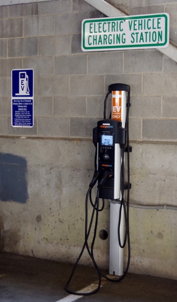 078 NE USA Port Charge