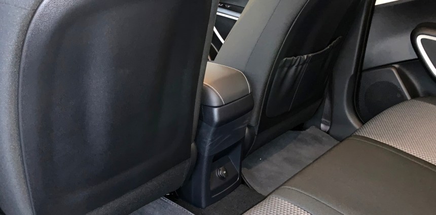 082 KiaSoul SeatAr conso